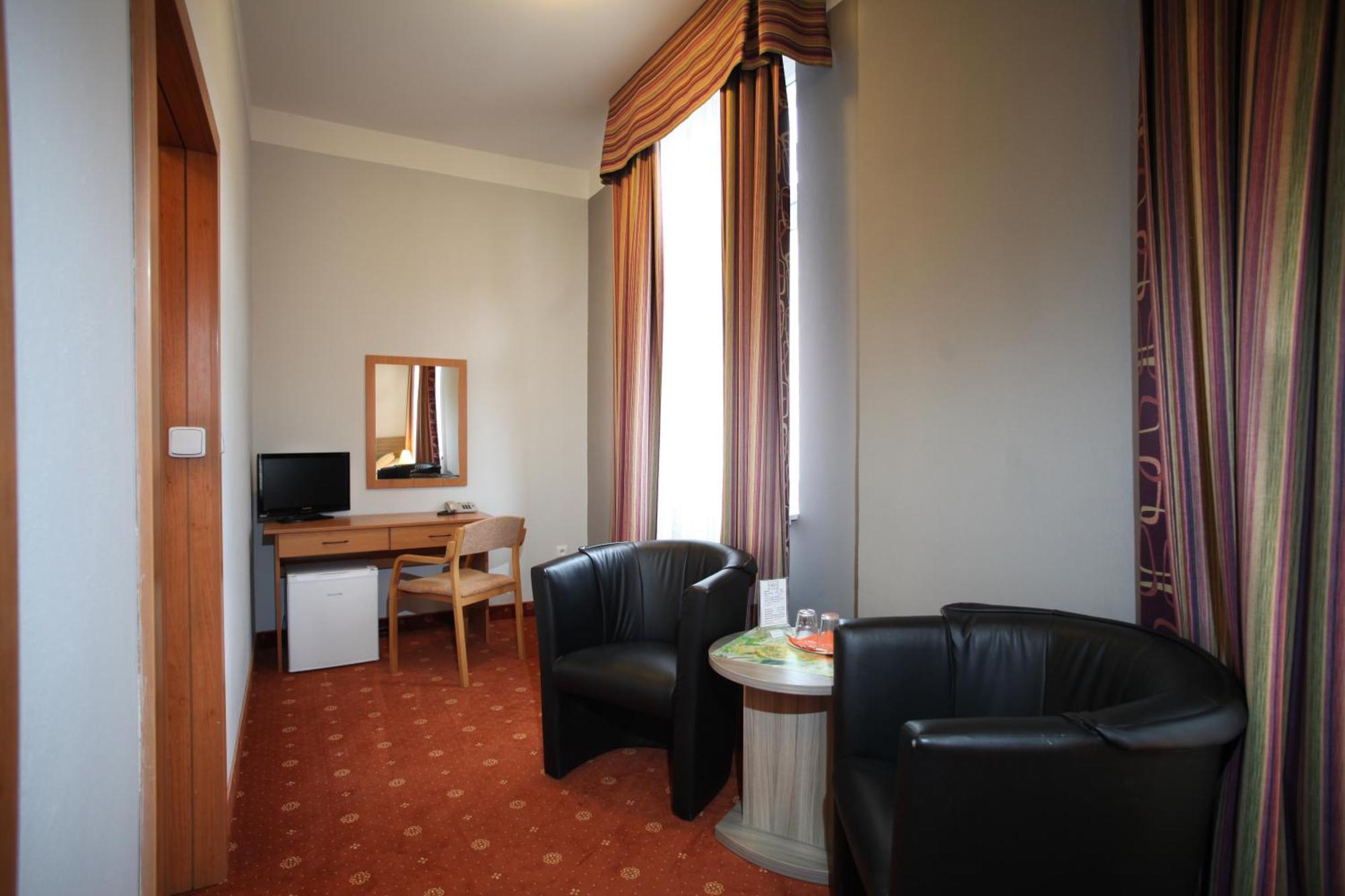 Hotel Paris Mariánské Lázně Екстериор снимка